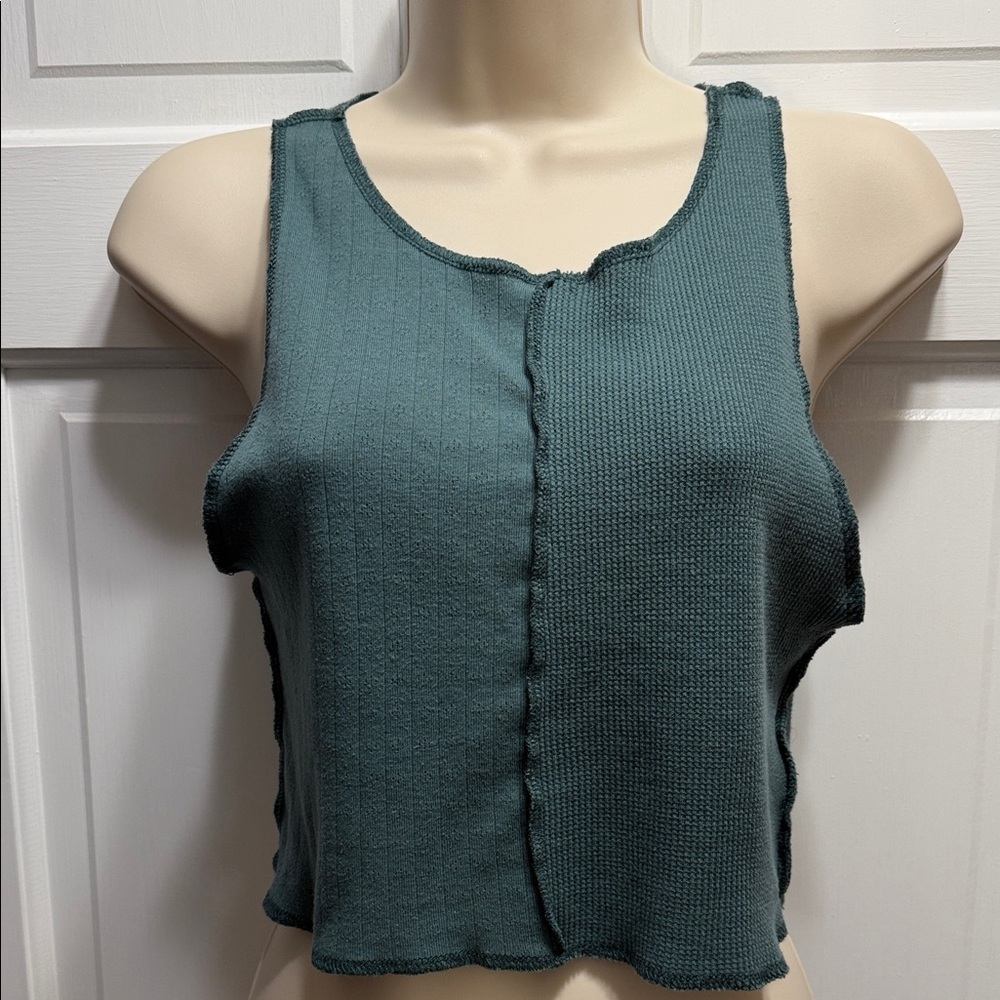 American Eagle green cropped tank top